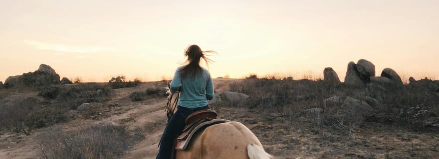 Lanzarote : excursion équestre dans un paysage volcanique