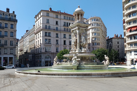 Lyon : Visite privée à pied de la villeLyon : visite privée à pied de la ville en russe