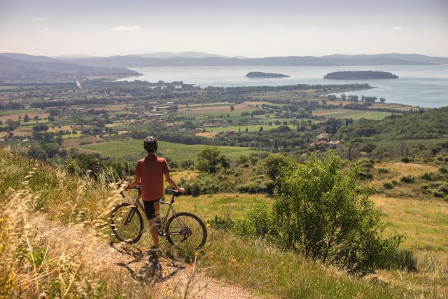 Visit Private Guided Tour Discover Lake Trasimeno on E-Bike in Castiglione del Lago, Umbria, Italy