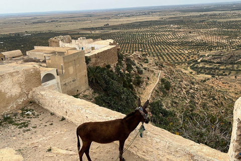 Tunis:Uit de tijd Berberdorpen Tekrouna en Zriba Alia