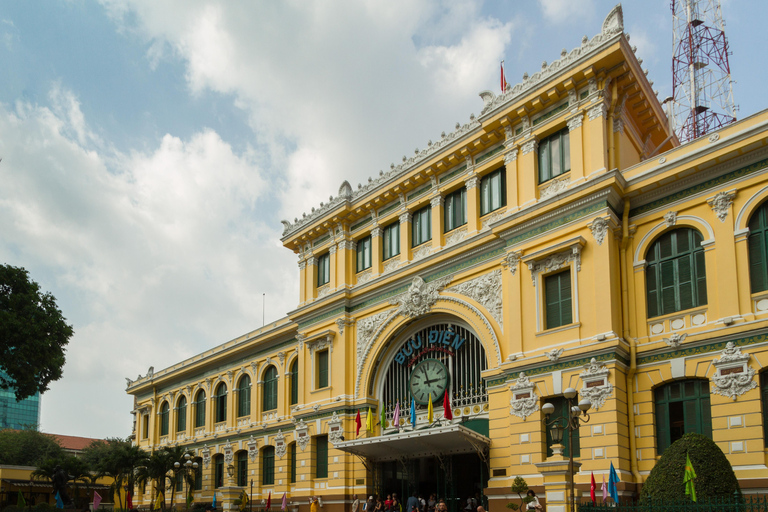 Ho Chi Minh: Colonial Landmarks, War Museum, and Cholon Tour Private Tour