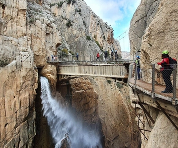 From Málaga: Caminito del Rey & Antequera: Dolmens and free time