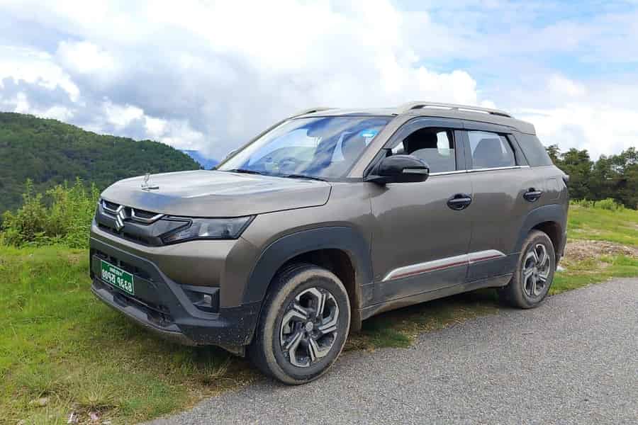 Abholung vom Flughafen Kathmandu und Rücktransfer zum Hotel mit dem Auto. Foto: GetYourGuide