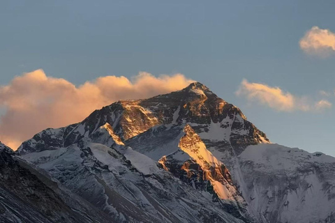 Aventura sob o céu estrelado do Monte EverestAventura no céu estrelado do Monte Everest