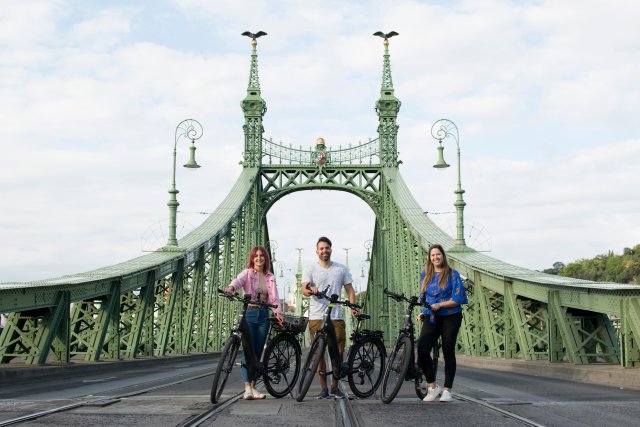 E-Bike y Budapest: ¡Aventura en E-Bike de 3 horas por Buda y Pest!