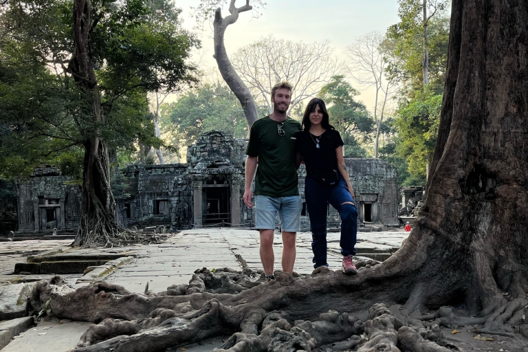 Tour de amigos - Descubre Angkor Wat en bicicleta en un día completo