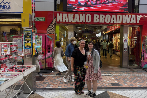 Tokyo: Nakano Broadway Treasure Hunt Walking Tour