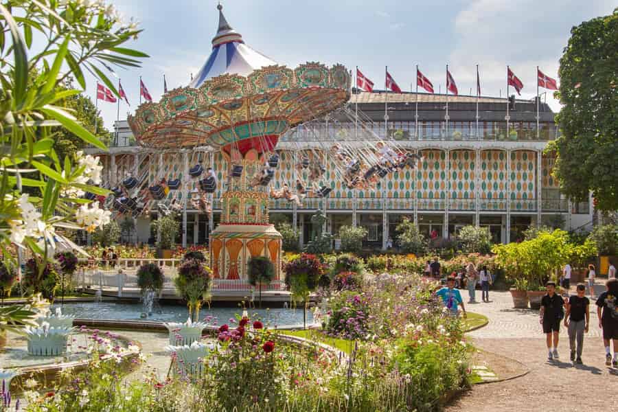 Kopenhagen: Tivoli Gardens Entry Ticket mit unbegrenzten Fahrten. Foto: GetYourGuide