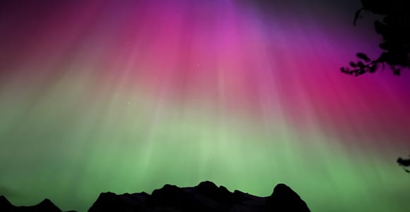 Banff Night Sky: Stargazing and Northern Lights Chasing Tour