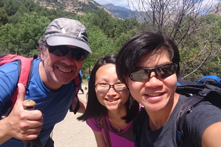 Madrid: Excursión de un día con transporte para hacer senderismo y visitar Segovia