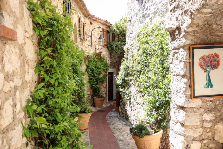 Private Half-Day Tour: Eze Village and Monaco Monte-Carlo Private Half-Day Tour of Eze Village and Monaco Monte-Carlo