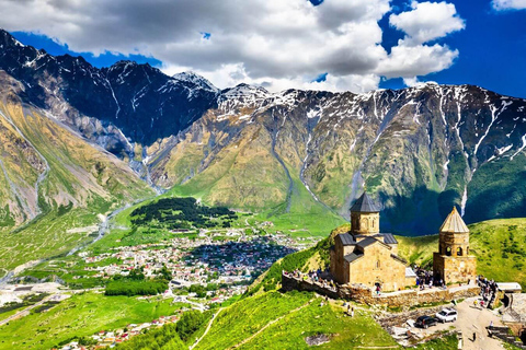 Tbilisi: 7-Day Tour To Georgia: Wine, Mountains & Canyons
