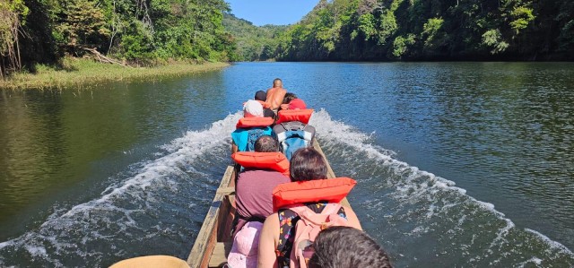 Visit Panama City Embera Indigenous Tribe & River Tour with Lunch in Ciudad de Panamá, Panamá