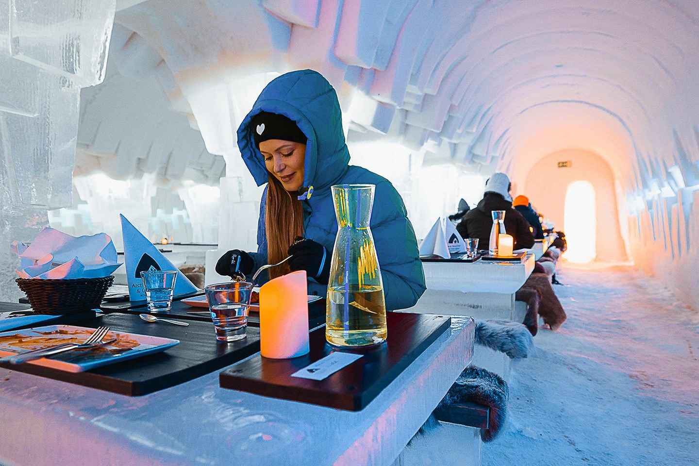 Rovaniemi: Overnight SnowHotel Adventure