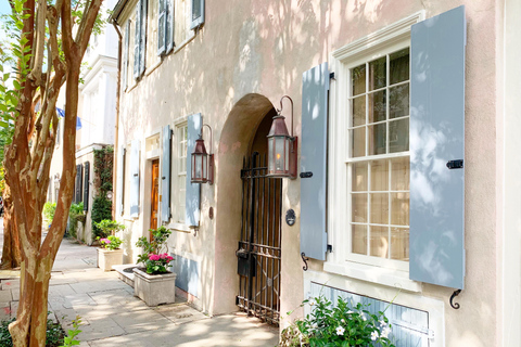 Charleston : visite à pied des ruelles cachées avec billet pour le muséeCharleston : visite à pied des passages cachés avec billet pour le musée