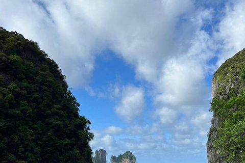 Au départ de PHI PHI - 7 îles à bord d&#039;un bateau à longue queue