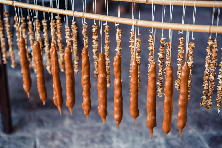 Tbilisi: Guided Cooking – Khinkali,Khachapuri+Churchkhela