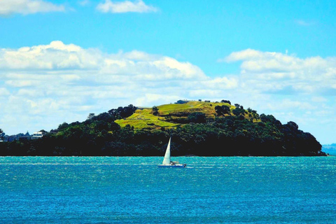 Auckland Harbour Highlights Cruise with Live Commentary