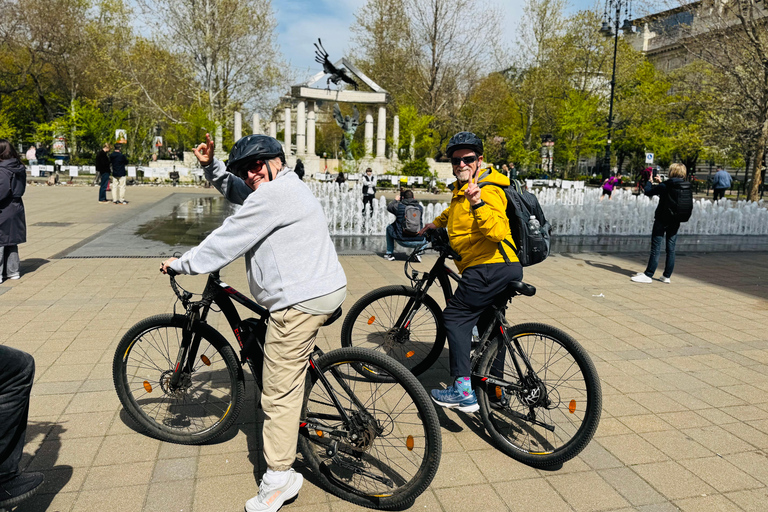 Budapest: Complete E-Bike Tour of Buda & Pest Highlights