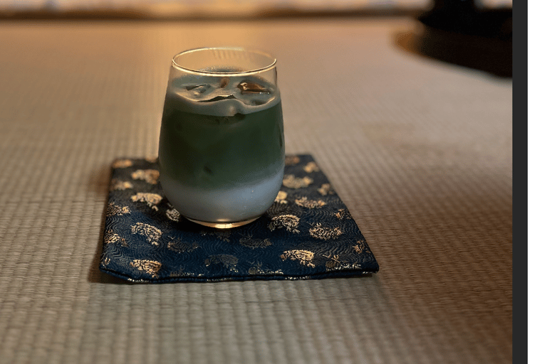 Cérémonie du thé【 matcha】 privée à Kyoto, accompagnée d'un latte au matchaCérémonie 【du thé】 privée à Kyoto avec matcha latte