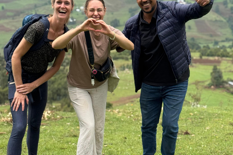 Addis Ababa: Mount Entoto Hike, Injera & Hyena Experience
