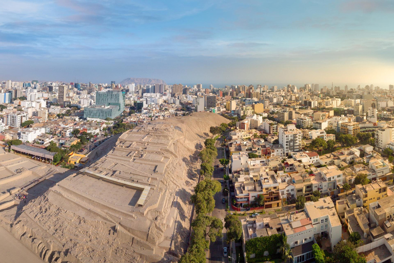 Lima: Huaca Pucllana Site Museum Private Tour with Tickets 2-hour: Pucllana Museum Evening Tour