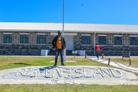 Cape Town: Robben Island Guided Tour, Skip the Ticketing LineLe Cap : visite guidée de Robben Island, sans billet-file