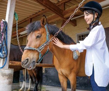 Horseback Riding Club to learn about connecting lives