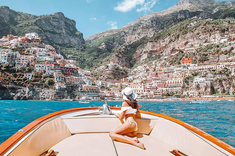 从那不勒斯港出发：庞贝与波西塔诺一日游从那不勒斯港出发：一日游前往庞贝和波西塔诺