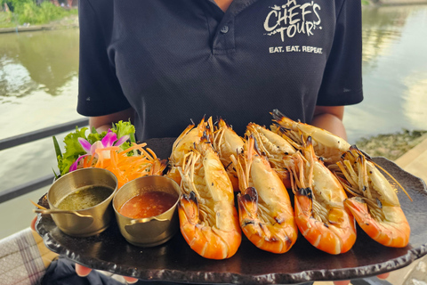 Ayutthaya: Stupa Suppers Food Tour with 15+ Tastings
