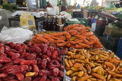 Santiago de Cali: fruitmarktwandeling met proeverijenRondleiding in het Engels