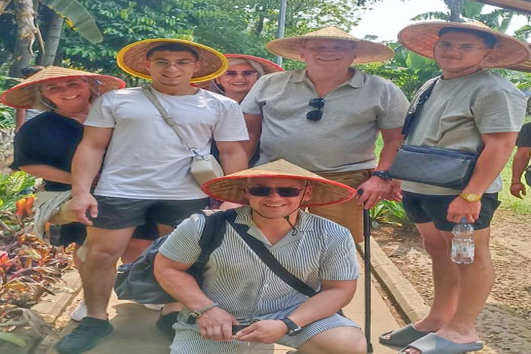 Giardino botanico di Jakarta Bogor, terrazza di riso e cascata