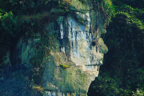 Excursão ao Cerro Tusa: Caminhe pela pirâmide natural mais alta - ida e voltaCerro Tusa: Caminhada até o topo da pirâmide natural mais alta