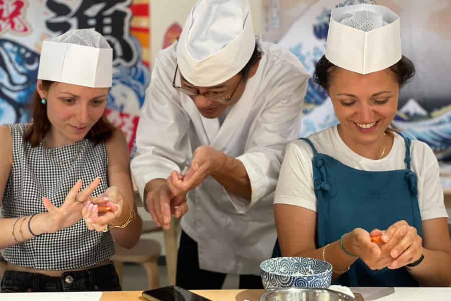 Tokio: Tsukiji Fischmarkt Sushi-Kurs mit Profi-Koch. Foto: GetYourGuide