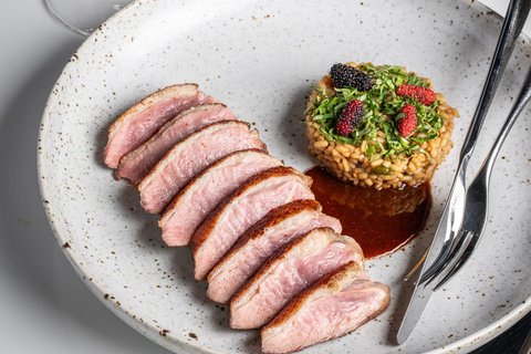 Bangkok: Jim Thompson, Un ristorante tailandese Pacchetti F&amp;BJim's Sharing Set per 2 persone, incluso 1 drink a persona