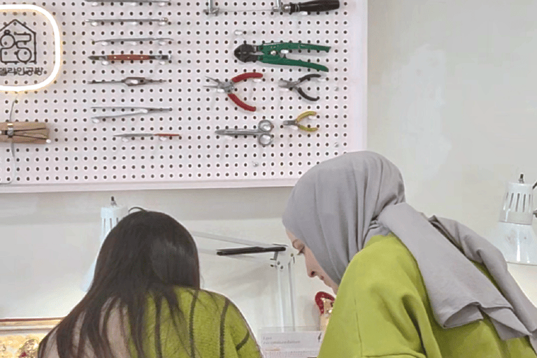 Seoul: Create Your Own Silver Souvenir to Last a Lifetime