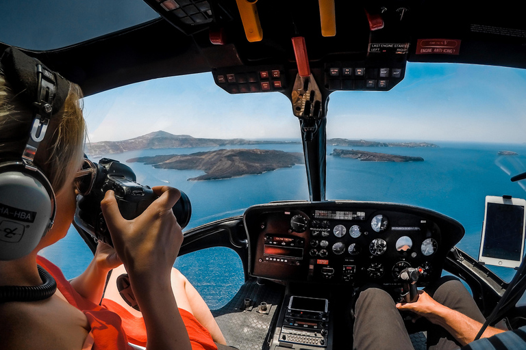 Excursión en helicóptero por Santorini 20 minutosExcursión en helicóptero por Santorini 20 minutos - hasta 3 pax