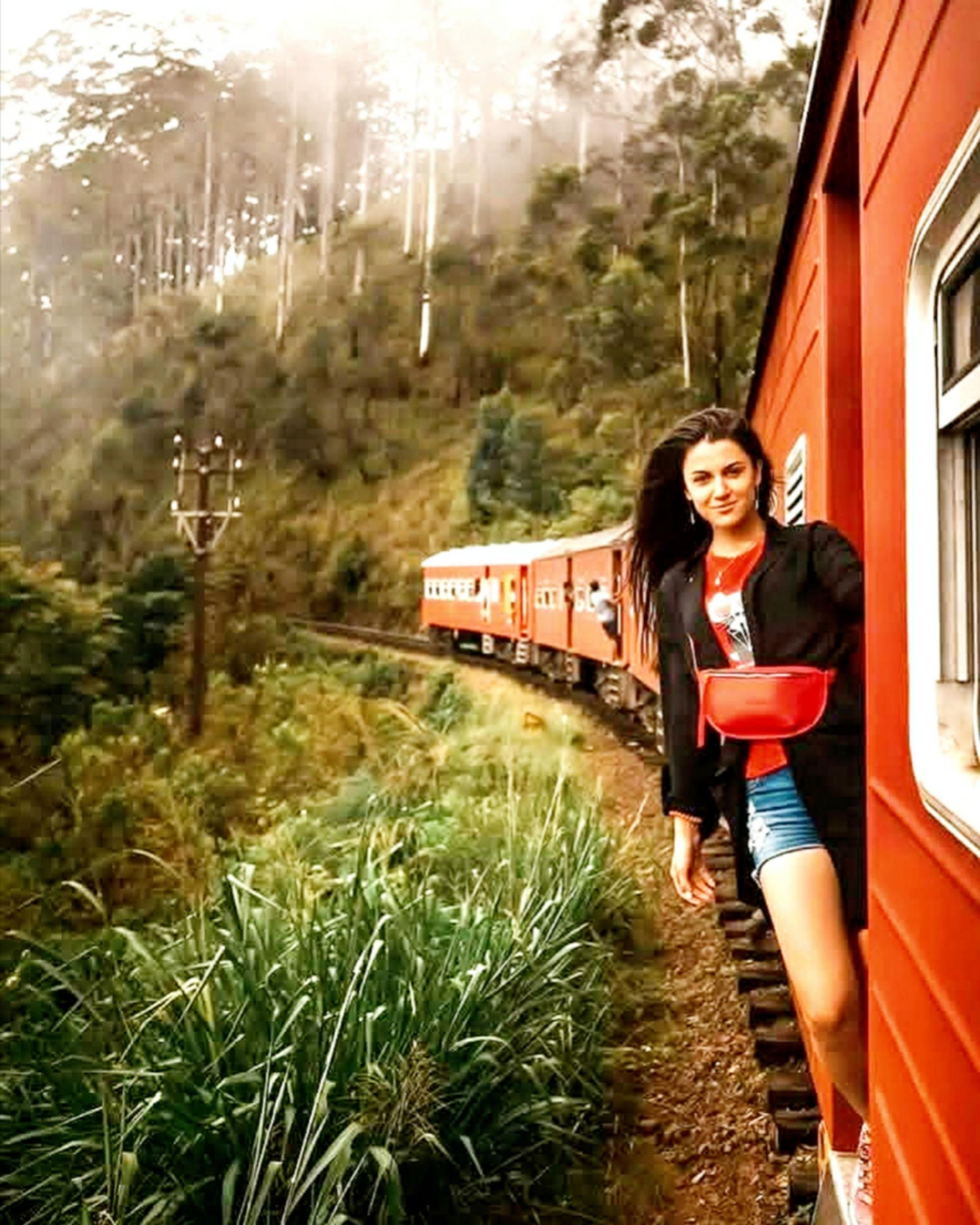 Fahrt von Kandy zum Bahnhof Ambewela über Nuwara Eliya