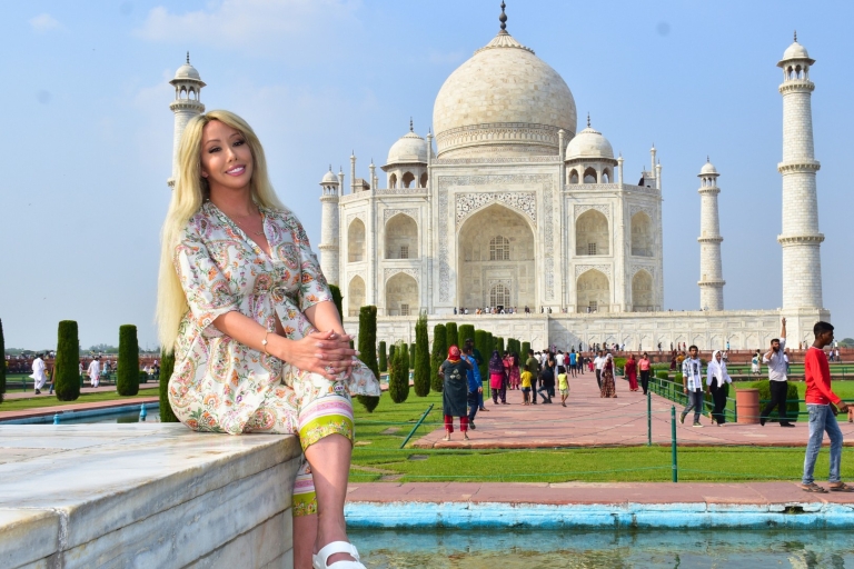 Agra: Taj Mahal Guided Tour with Skip The Line By Tuk Tuk Tuk Tuk+ Driver+Guide+Entrance Ticket+Skip The Long Lines