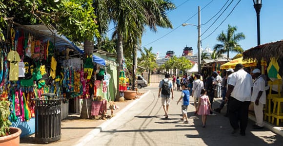 Montego Bay: Hop-On Hop-Off Bus Tour with Cruise