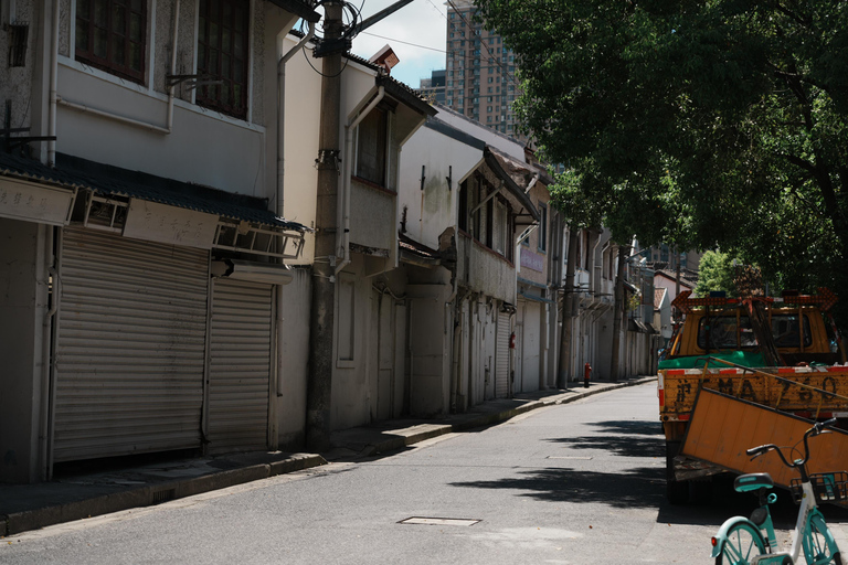 Old Shanghai: Yu Garden, Mosque and City Wall Walking Tour