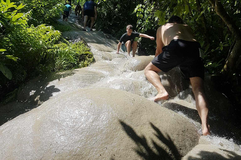 Chiang Mai: Doi Suthep, Wat Pha Lat & Sticky Waterfall TourChiang Mai: Doi Suthep-tempel en unieke kleverige waterval