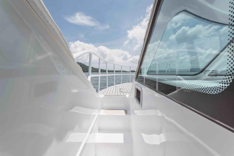 Phuket: Excursión a las Islas Similan en Catamarán Premium Speed