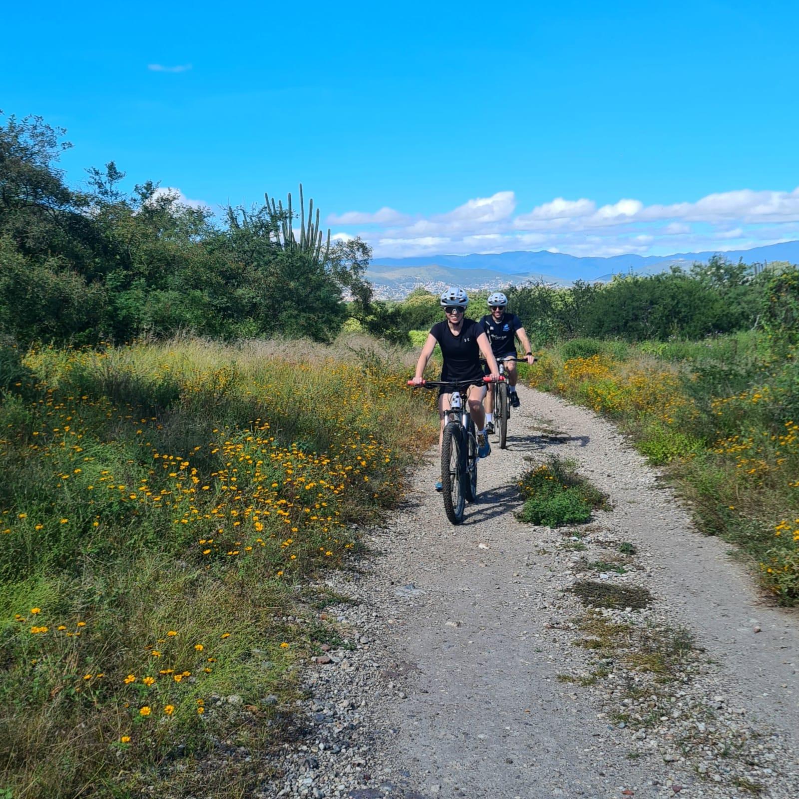 Gravelbike-Tour: Die große Rundfahrt durch die zentralen Täler von Oaxaca