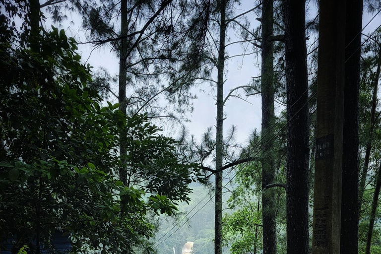 康提：兰博达瀑布和普纳瀑布，以及安布鲁瓦瓦天空塔日落康提：兰博达瀑布和普纳瀑布，以及安布卢瓦瓦天空塔日落之旅