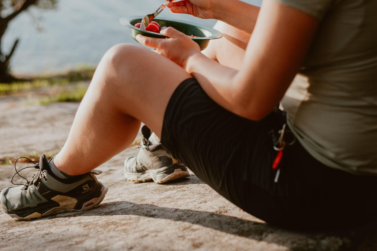 Stockholm: Sunset Canoe Beaver Safari & BBQ on Island Stockholm Pickup & Drop-off