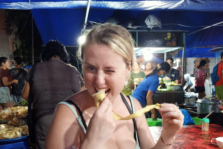 Ubud Traditional Night Market Food Tour-All Inclusive