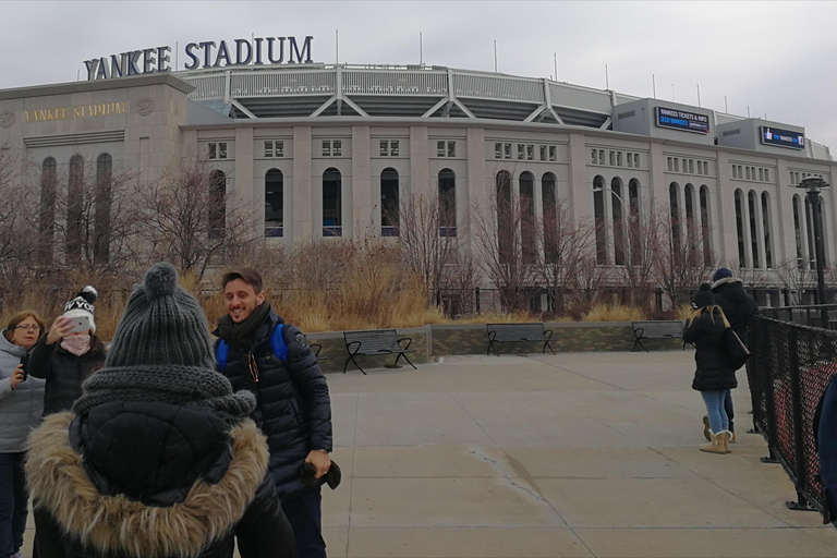 NYC : Bronx, Queens, et Brooklyn visite guidée en autocarTriboro Tour en italien
