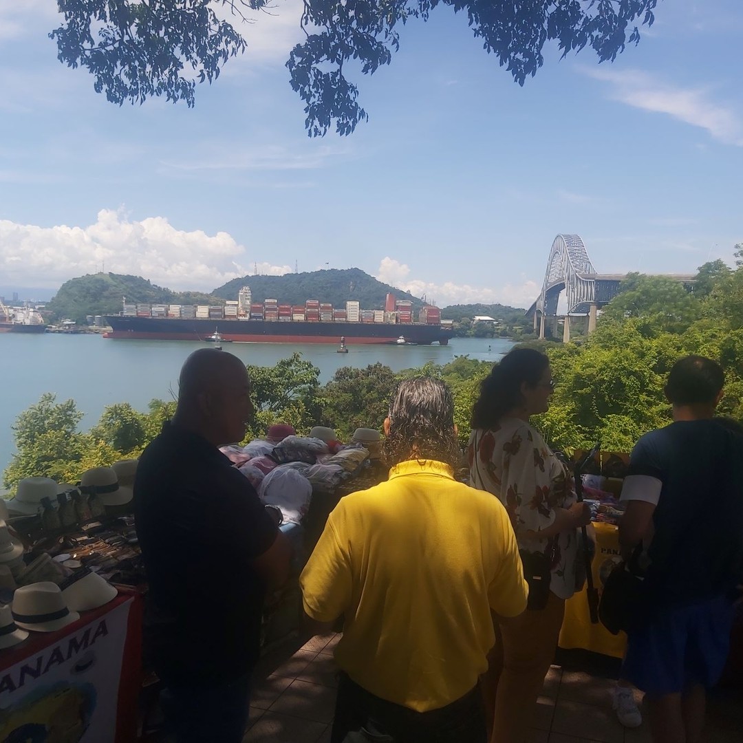 Colagem de mídia
