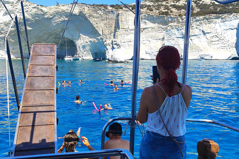 Crociera sul Canale di Corinto: porti antichi, acque cristalline e storiaCrociera sul Canale di Corinto: antichi porti, acque cristalline e storia